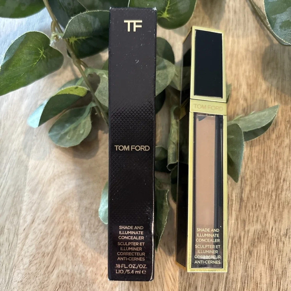 Tom Ford Shade And Illuminate Concealer 5W0 Tan 5.4ml